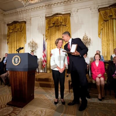 Kara Anne Kennedy, television producer and daughter of Senator Ted Kennedy, photographed at the 2009 Presidential Medal of Freedom ceremony